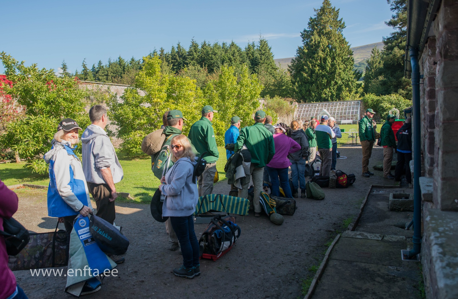 009 Early registration was good